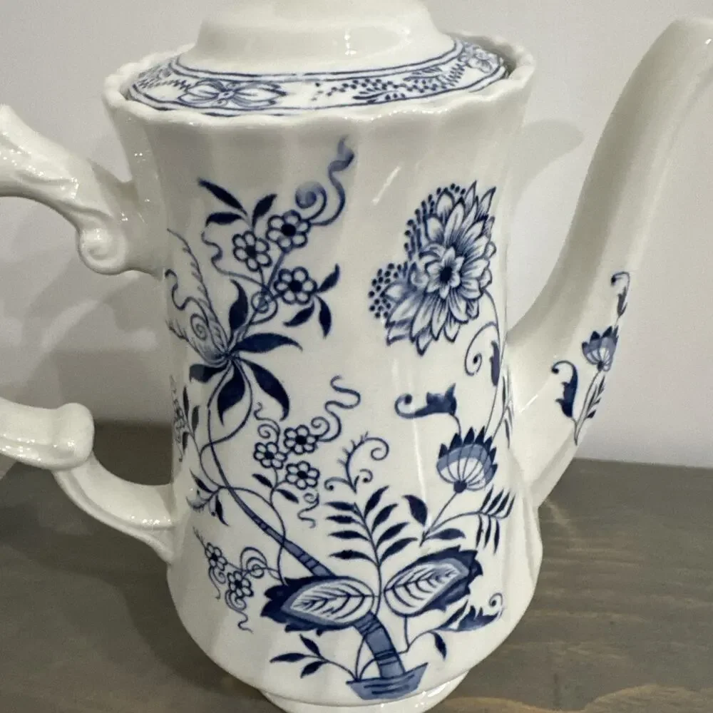 WOODS & SONS IRONSTONE OLD VIENNA / BLUE ONION COFFEE POT 1970